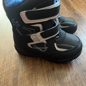 Kids snow boots